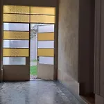 Mint House & Marie Antoinette-pala Alpitour- Private Parking Appartement