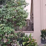 Mint House & Marie Antoinette-pala Alpitour- Private Parking Daire