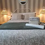 Mint House & Marie Antoinette-pala Alpitour- Private Parking
