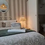Mint House & Marie Antoinette-pala Alpitour- Private Parking