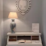Mint House & Marie Antoinette-pala Alpitour- Private Parking Daire