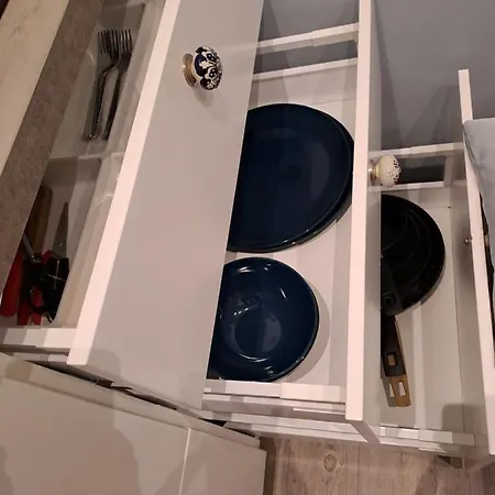 Mint House & Marie Antoinette-pala Alpitour- Private Parking Апартаменты *