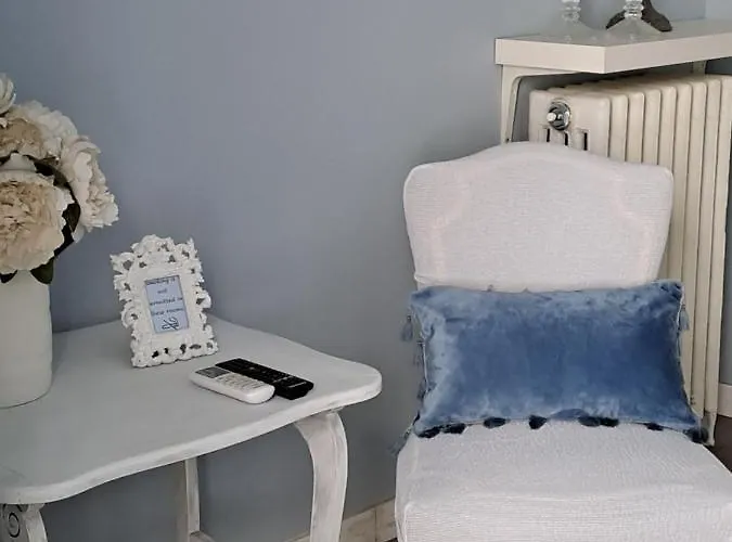 Mint House & Marie Antoinette-pala Alpitour- Private Parking Apartmán