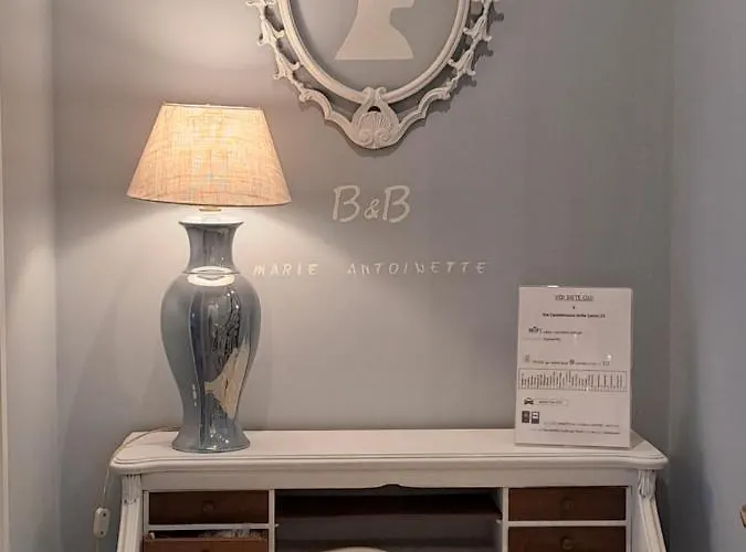 Mint House & Marie Antoinette-pala Alpitour- Private Parking Apartmán