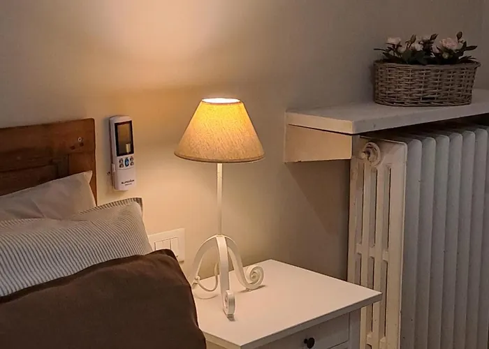 Apartamento Mint House & Marie Antoinette-pala Alpitour- Private Parking *