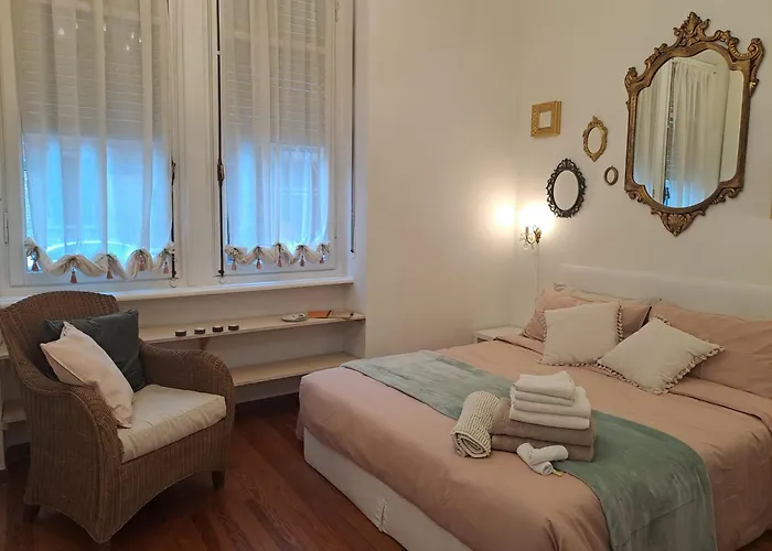 Apartamento Mint House & Marie Antoinette-pala Alpitour- Private Parking