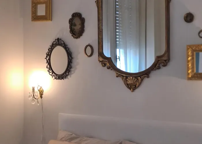 Apartamento Mint House & Marie Antoinette-pala Alpitour- Private Parking