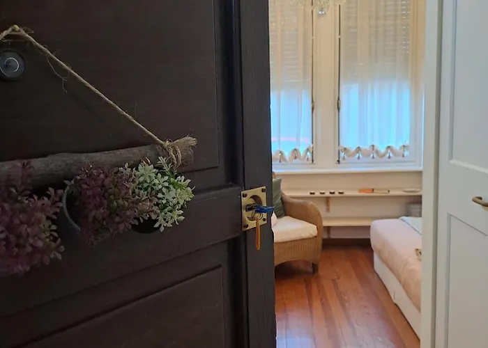 Mint House & Marie Antoinette-pala Alpitour- Private Parking Apartmán *