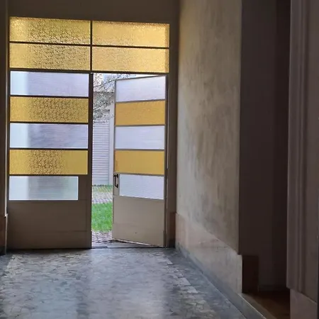 Mint House & Marie Antoinette-pala Alpitour- Private Parking Apartamento