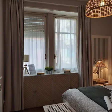 Marie Antoinette-pala Alpitour- Private Parking Apartment Turin
