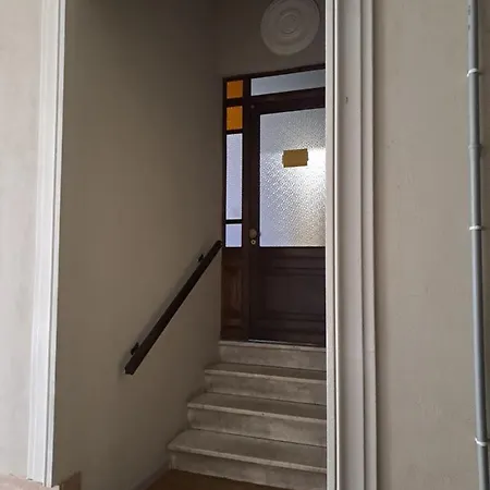 Marie Antoinette-pala Alpitour- Private Parking Apartment Turin