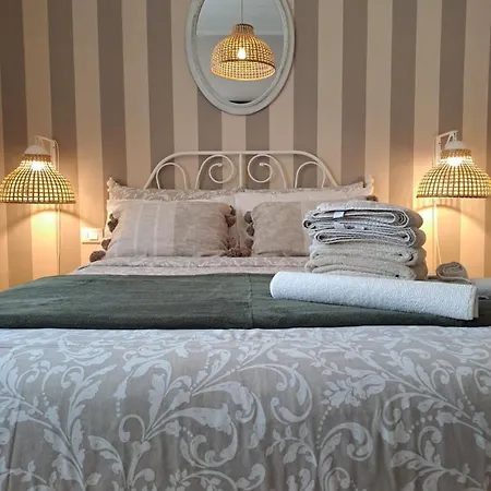 Marie Antoinette-pala Alpitour- Private Parking *